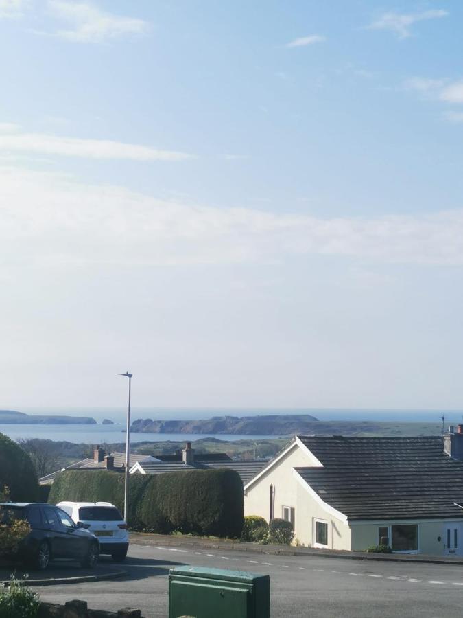 3-Bed 5-6 Berth Modernised Bungalow! Tenby Exterior photo
